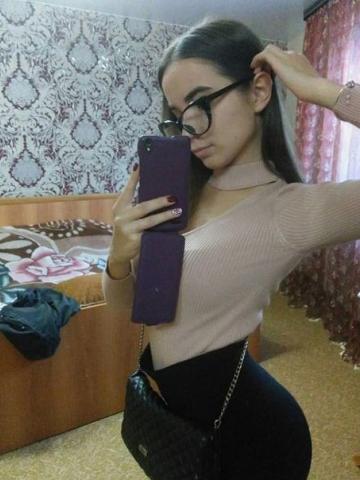 Проститутка Юна